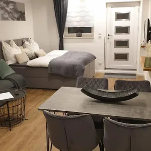 Airport Apartamento
