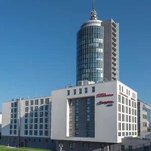 Hotel Hampton By Hilton West