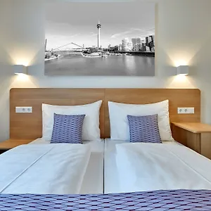 https://mcdreams-hotel-dusseldorf-city.dusseldorf-hotel.net